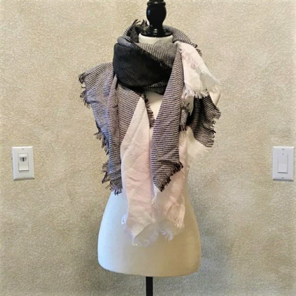 Oversized Plaid Blanket Scarf Shawl NEW - Picture 2 of 7